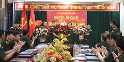 Tư lệnh Quân khu chủ trì bàn giao chức vụ Lữ đoàn trưởng Lữ đoàn 575